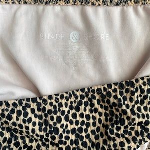 ☘️Medium shade & shore animal print bikini bottoms